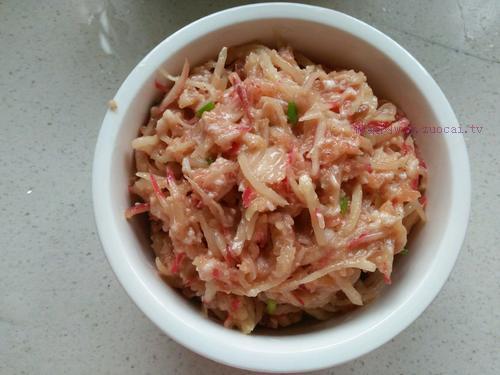 豬肉蘿卜包子的做法