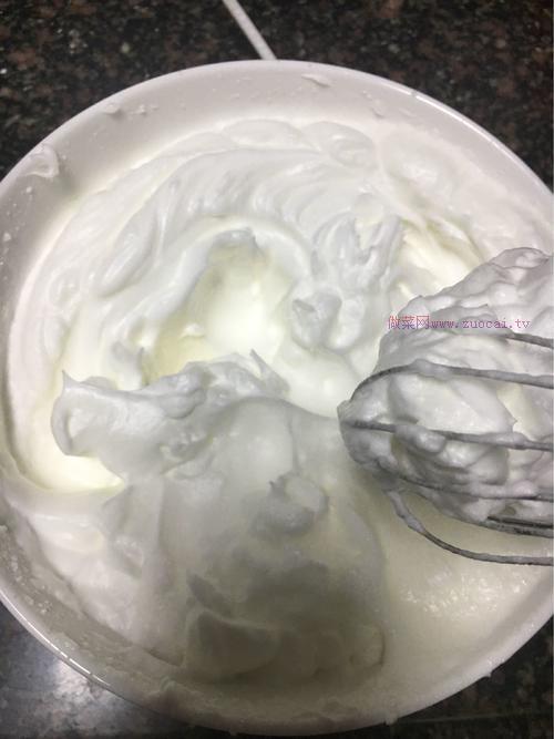 八寸戚風(fēng)蛋糕的做法