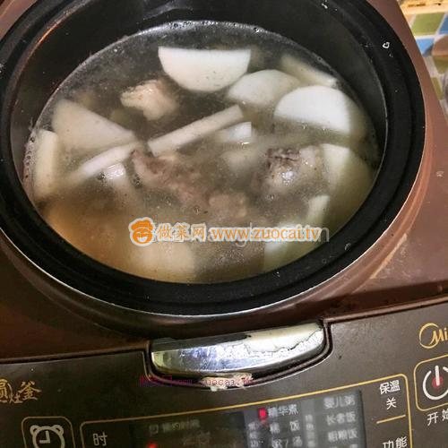 排骨蘿卜湯的做法