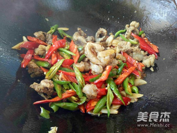 青椒油渣雞蛋干的做法