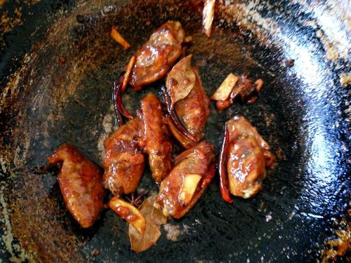 干鍋香辣雞翅的做法