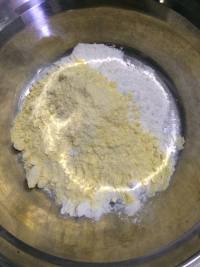 炸酥香小魚(yú)的做法步驟6