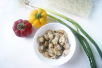 六招炒出足可舔盤(pán)的【彩椒扇貝丁炒米粉】的做法步驟1