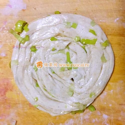 蔥油盤絲餅的做法