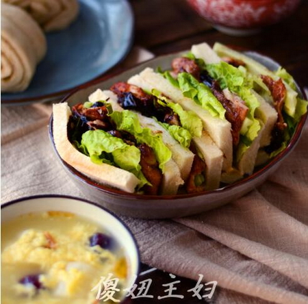 烤鴨風(fēng)味三明治