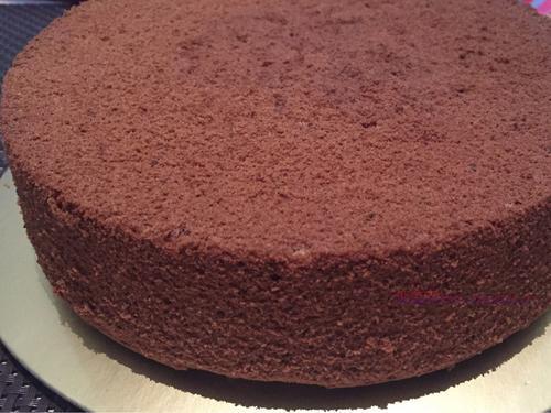 8寸可可戚風(fēng)蛋糕的做法