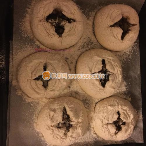 奶汁土豆面包的做法