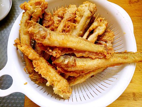 軟炸小光魚(yú)的做法