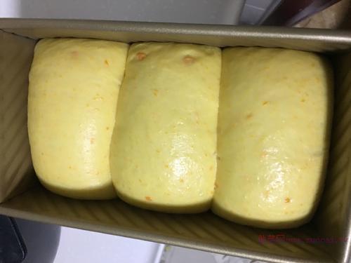 南瓜吐司（一次發(fā)酵法）的做法