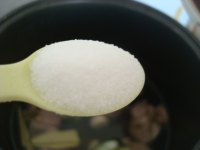 清湯羊肉燉黃蘿卜的做法步驟6