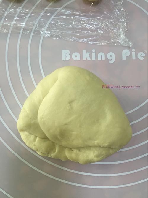 蛋黃酥（黃油版）的做法