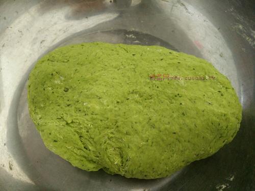 無(wú)水菠菜面團(tuán)的做法