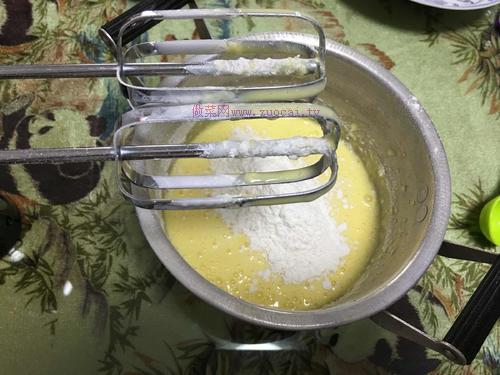 跟我學(xué)做戚風(fēng)蛋糕8寸的做法