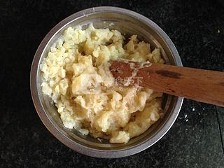 #ACA烘焙明星大賽#減肥加倍，營養(yǎng)加倍——奶酪焗土豆泥的做法步驟：2