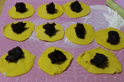 黃金小豬豆沙包的做法