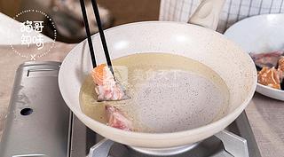 醬汁三文魚頭的做法步驟:5