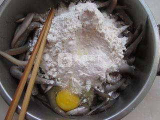 酥炸小海魚(yú)的做法步驟：3