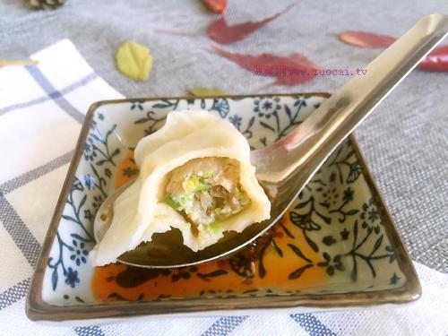 豬肉蒜苗餃子的做法