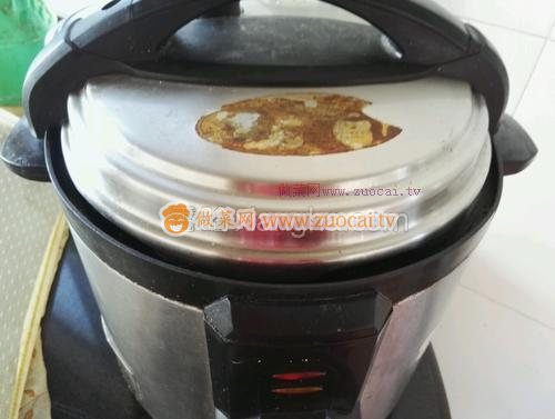 卷心菜燜飯（電壓鍋版）的做法