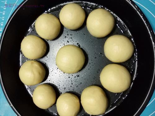 一次發(fā)酵的中種愛心小餐包的做法