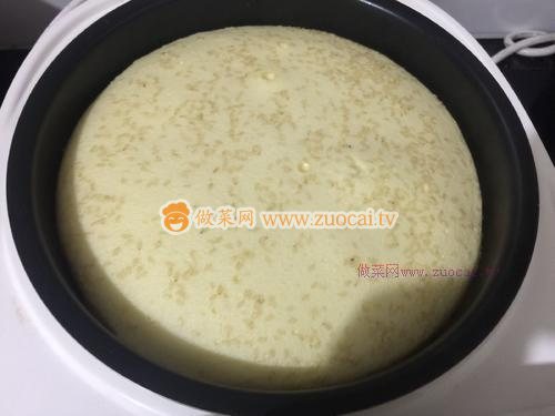 電飯煲戚風(fēng)蛋糕的做法