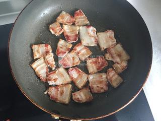 貼秋膘的快手肉菜——香煎五花肉的做法步驟:4