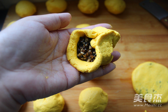 紅糖堅(jiān)果南瓜餅的做法