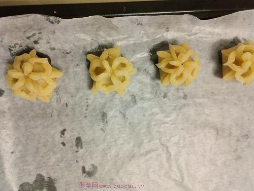 花式酥皮點(diǎn)心的做法