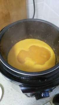 南瓜百合牛奶汁的做法步驟4