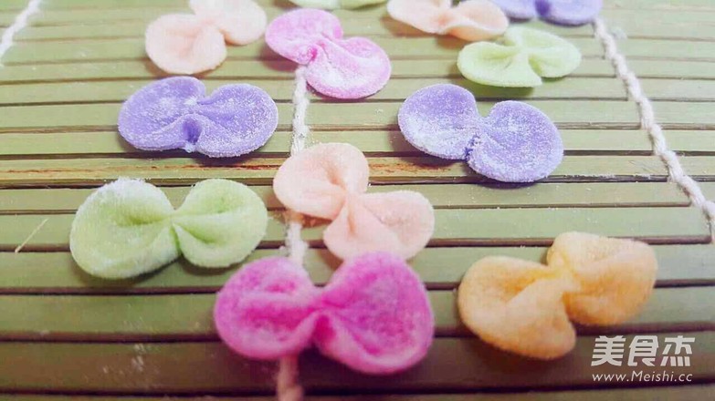 再挑剔的小孩也無法拒絕！彩色蔬果面的做法