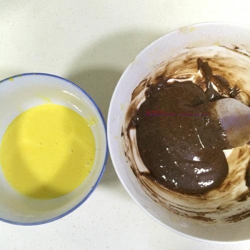 斑馬紋戚風(fēng)蛋糕的做法