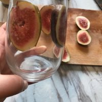 牛油果蘋(píng)果奶昔的做法步驟2