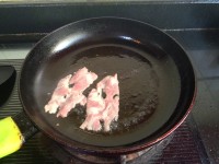 培根洋蔥法棍三明治的做法步驟2