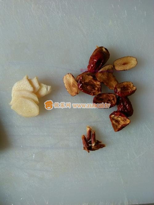 當(dāng)歸黃芪烏雞湯的做法