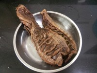 五花肉燉黑筍干的做法步驟2