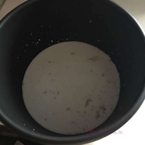 奶香黑芝麻發(fā)糕的做法