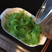 冰鎮(zhèn)雪碧蜂蜜苦瓜的做法圖解6