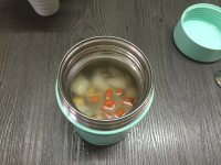 無(wú)花果百合雪梨湯的做法步驟5