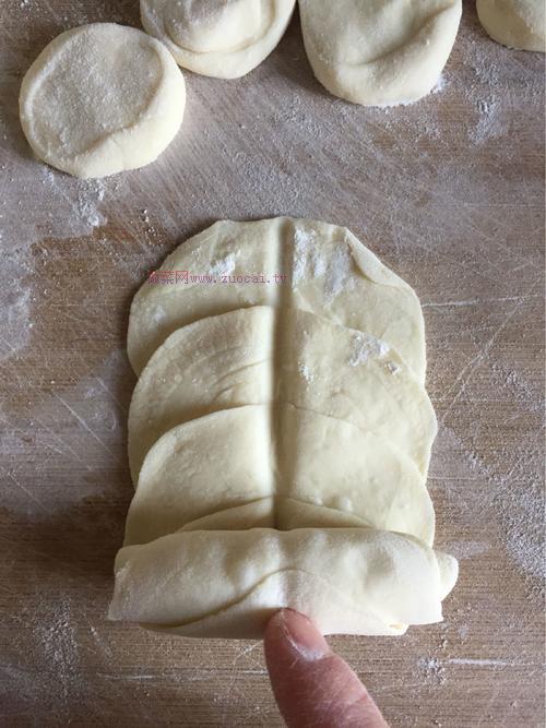 玫瑰花面包的做法