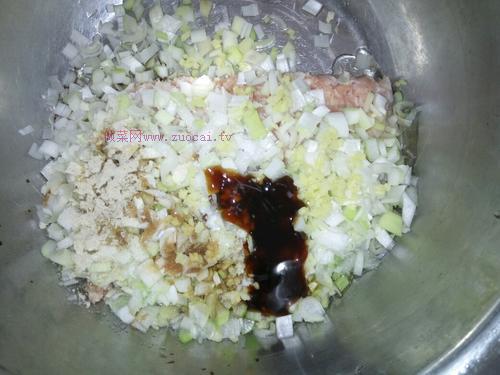 胡蘿卜肉包的做法