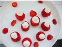 草莓圣誕老人的做法步驟5