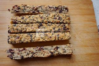 #ACA烘焙明星大賽#無(wú)油低卡燕麥棒的做法步驟：8