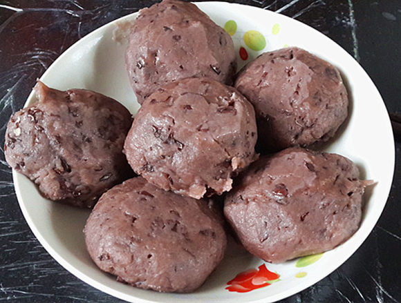 紅豆糯米團(tuán)子