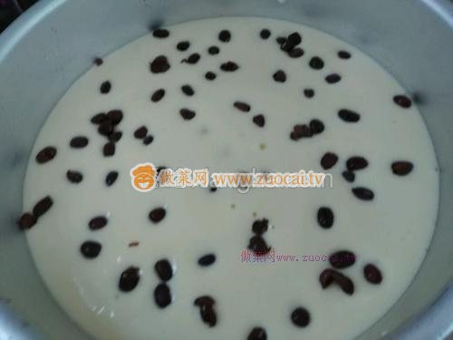 紅豆戚風(fēng)蛋糕的做法