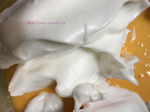 八寸戚風(fēng)蛋糕的做法