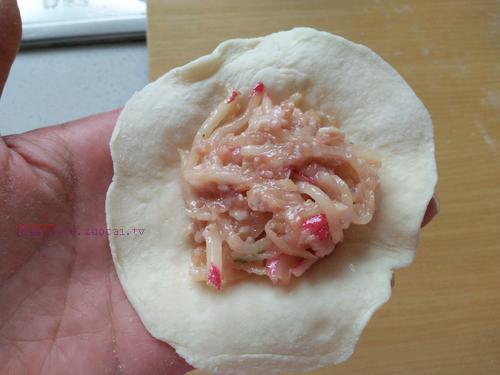 豬肉蘿卜包子的做法