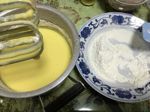 10寸戚風(fēng)蛋糕的做法