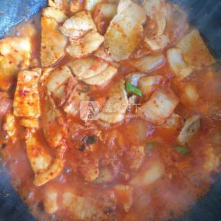 辣白菜五花肉的做法步驟：4