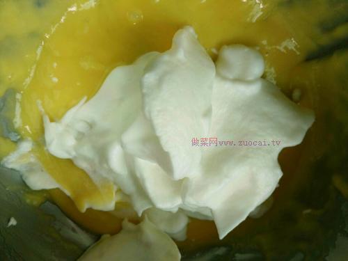 戚風(fēng)蛋糕的做法