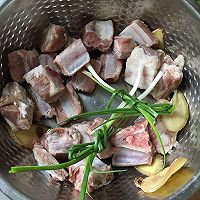 糖醋排骨的做法圖解1